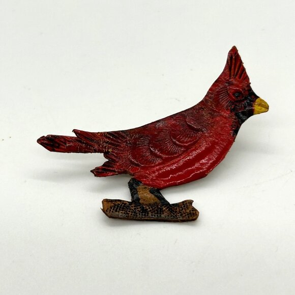 Vintage Cardinal Brooch Handcrafted Leather Birds Hand Painted - Picture 4 of 15